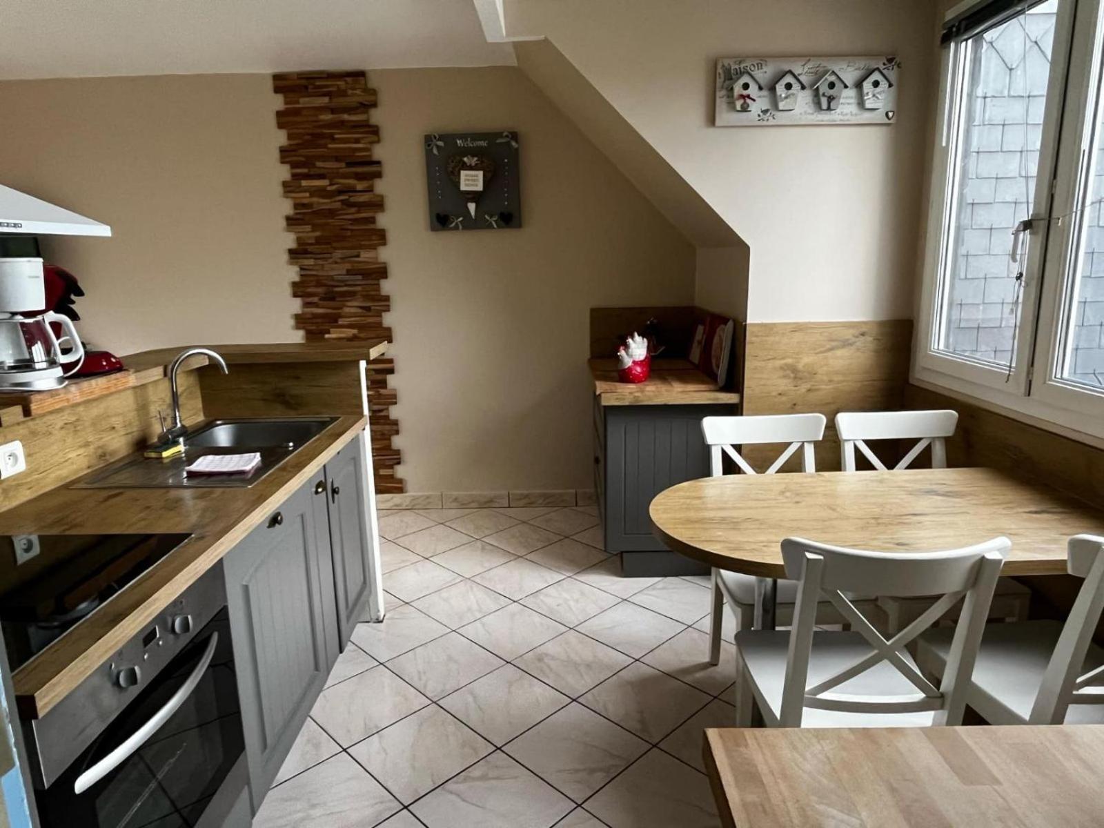 Chez Fifille Appartement Dans Honfleur Parking Prive Exterior photo